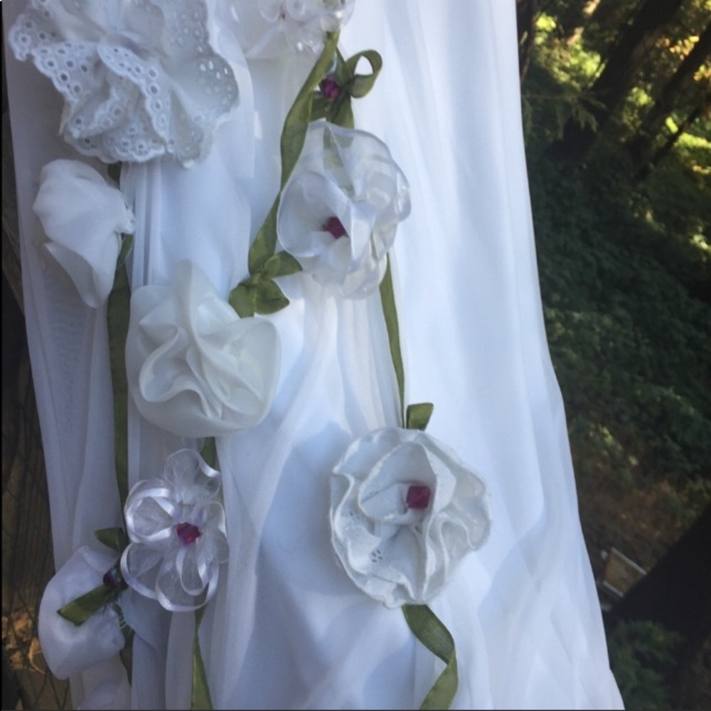 Kreativekristen original upcycled white floral evening  prom gown maxi dress - Picture 5 of 15